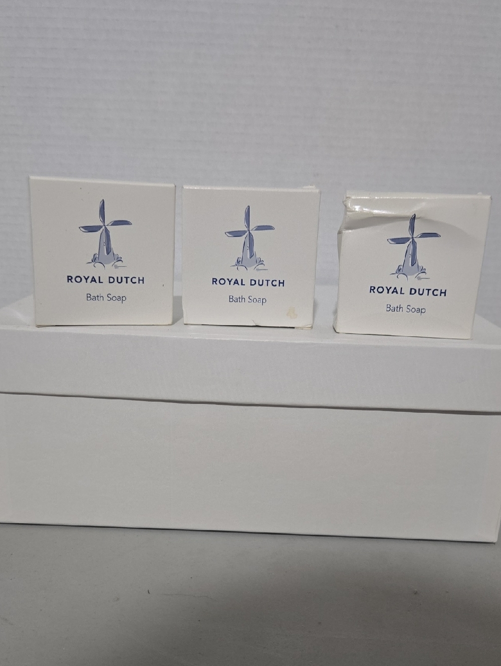 Royal Dutch White Bath Soap - Gentle Care Bar (Lot of 3) New
